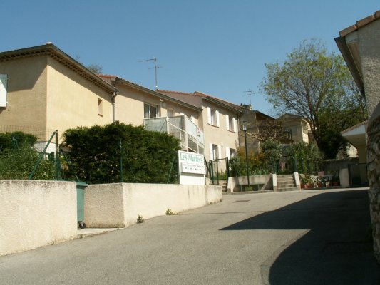 Les Mûriers